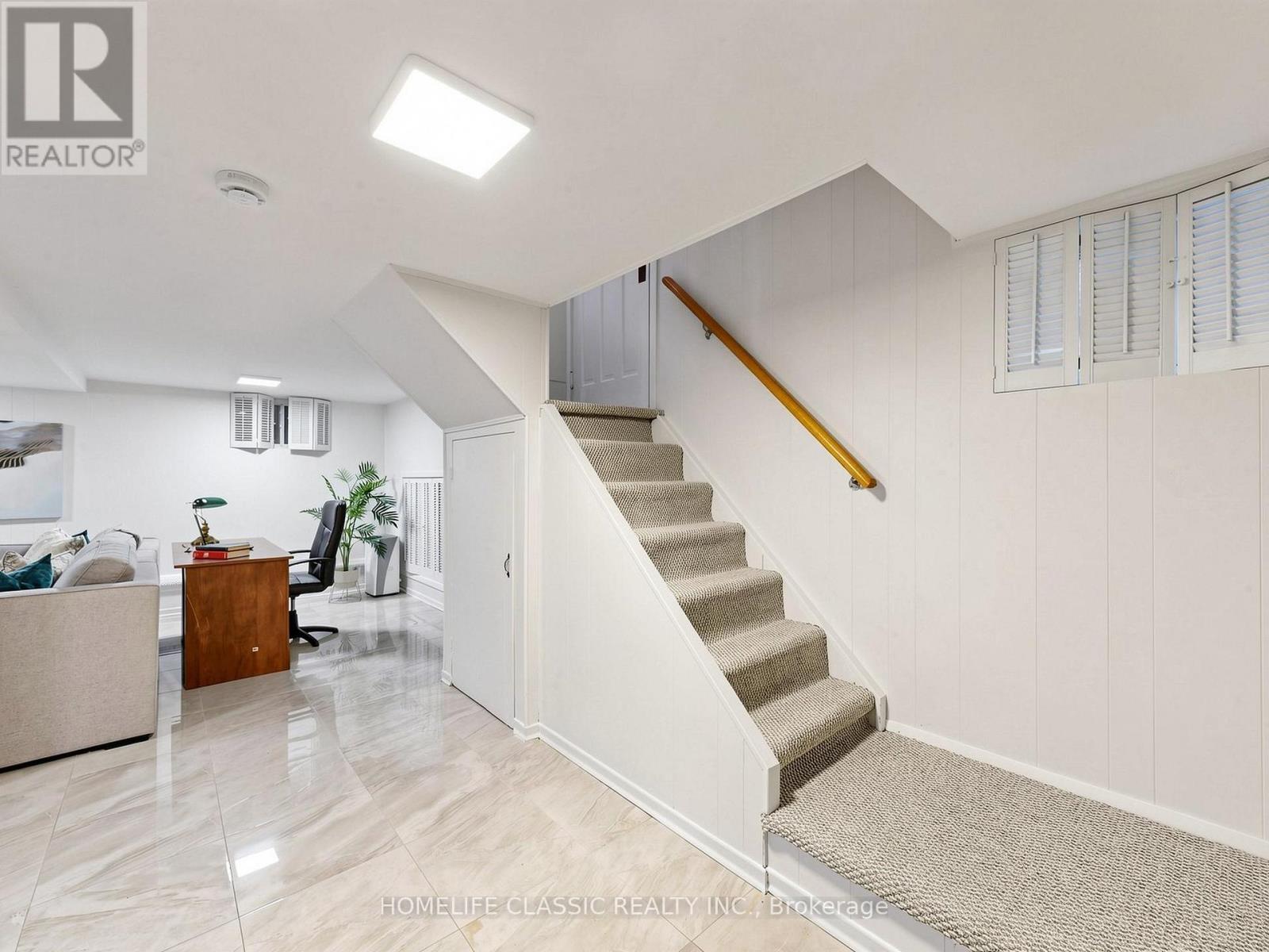 25 Dartmouth Crescent, Toronto, ON photo 33