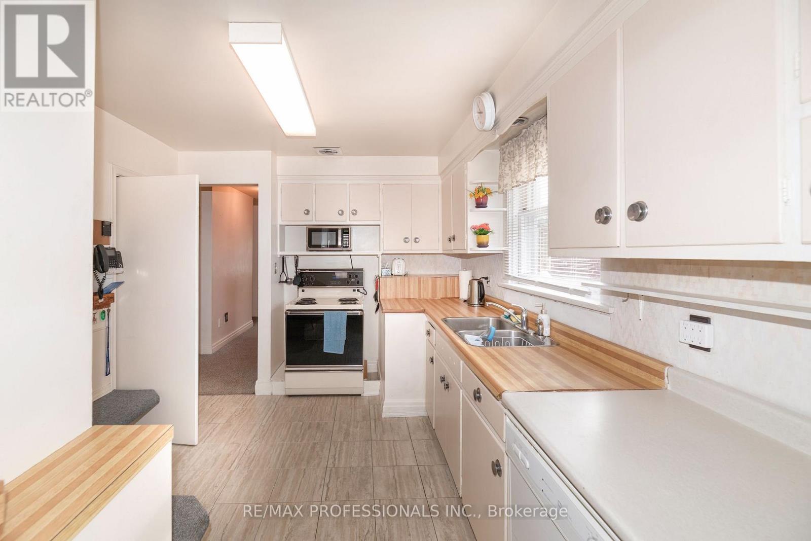 79 SILVERHILL DRIVE - 10