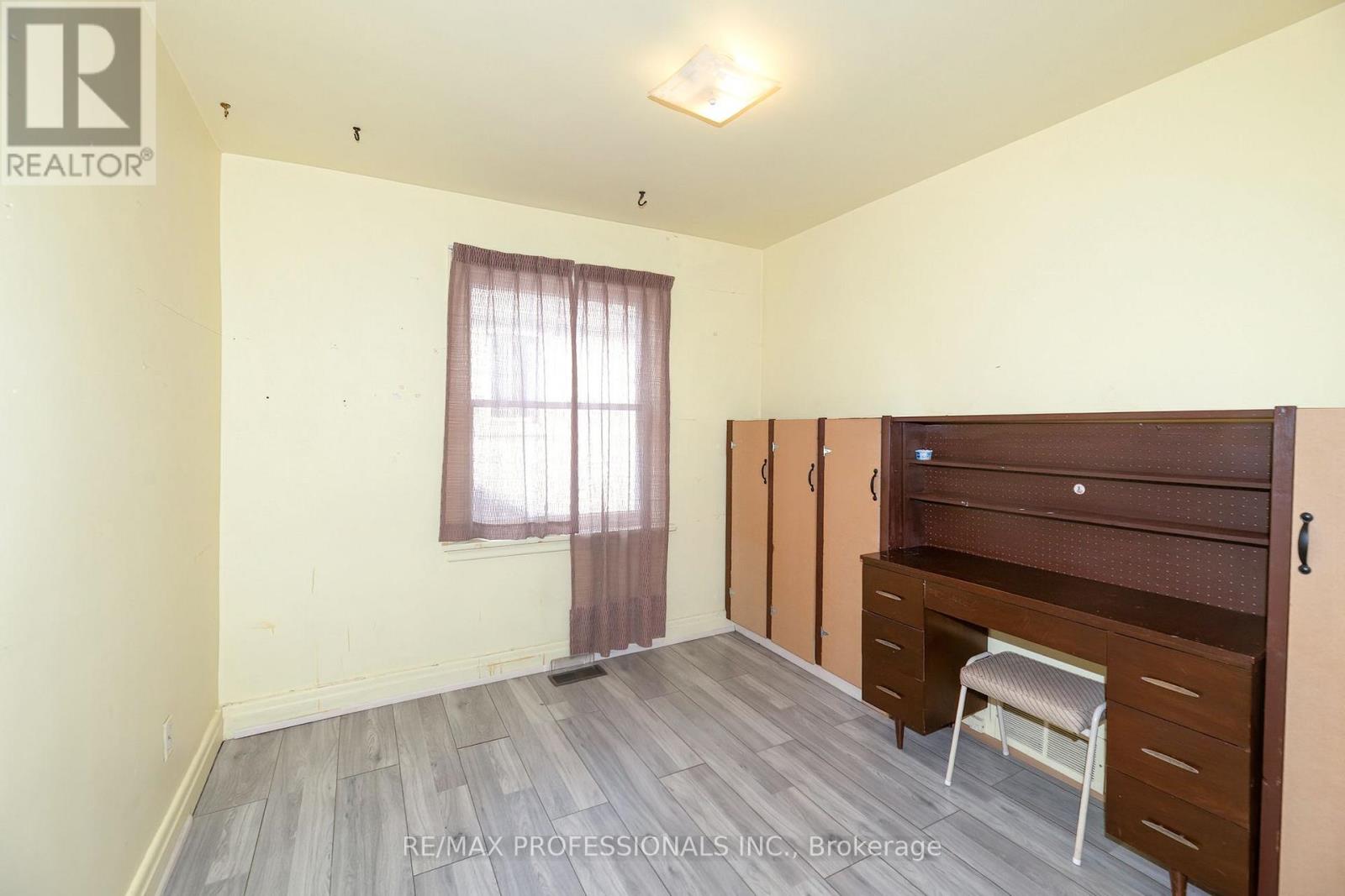79 SILVERHILL DRIVE - 12