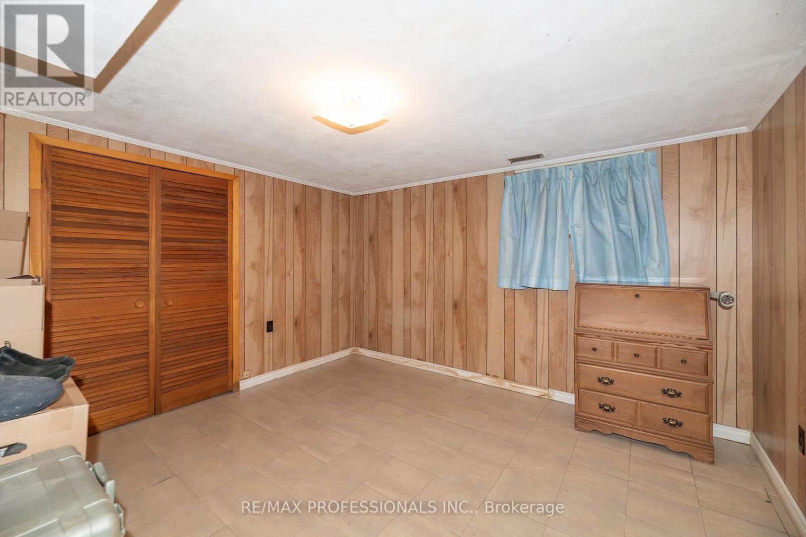 79 SILVERHILL DRIVE - 18