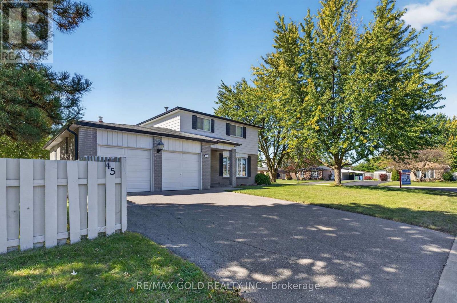 45 FIDELIA CRESCENT - 2