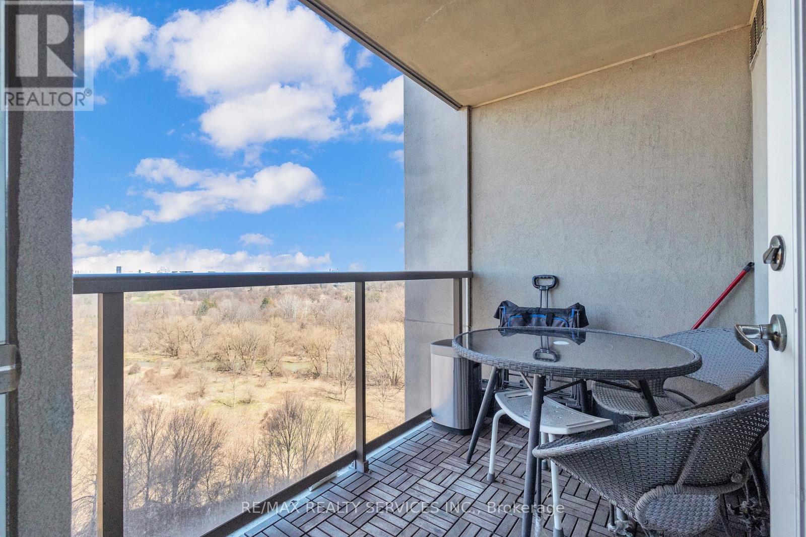 #1027 700 HUMBERWOOD BOULEVARD - Image 25