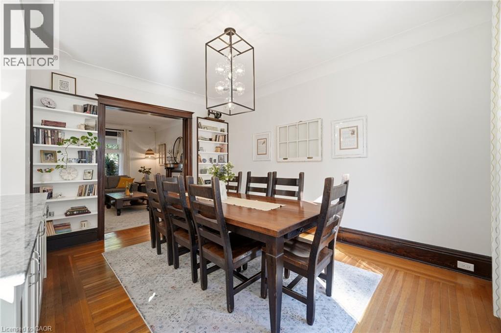 35 FAIRLEIGH Avenue S, Hamilton — photo 10