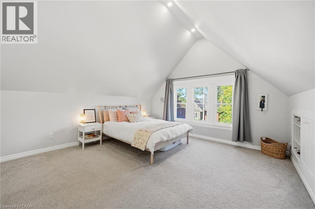 35 FAIRLEIGH Avenue S - Image 22