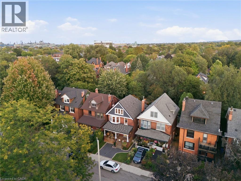 35 FAIRLEIGH Avenue S - Image 47