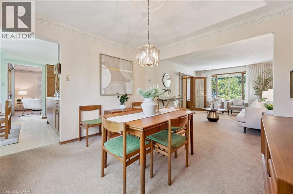 42 MITTON Place - 12