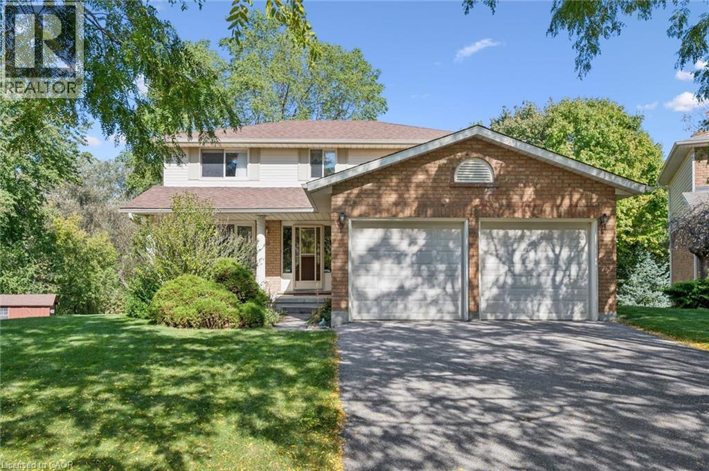 42 MITTON Place — photo 2
