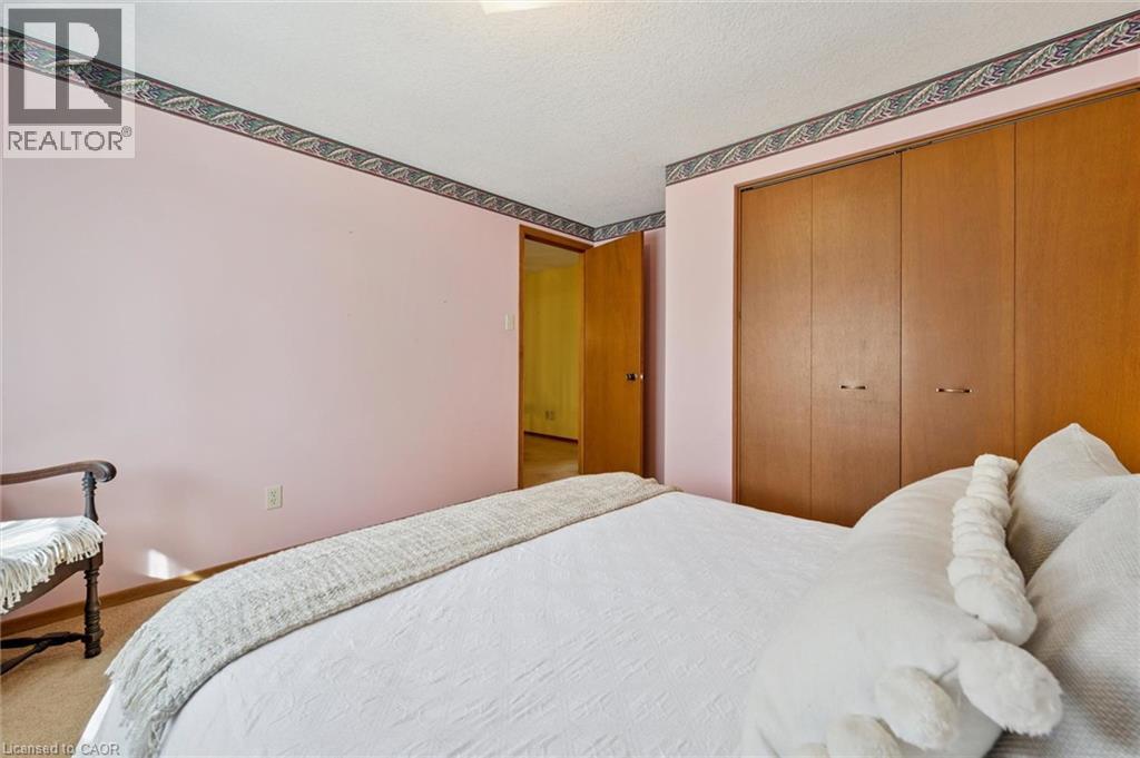 42 MITTON Place - Image 35