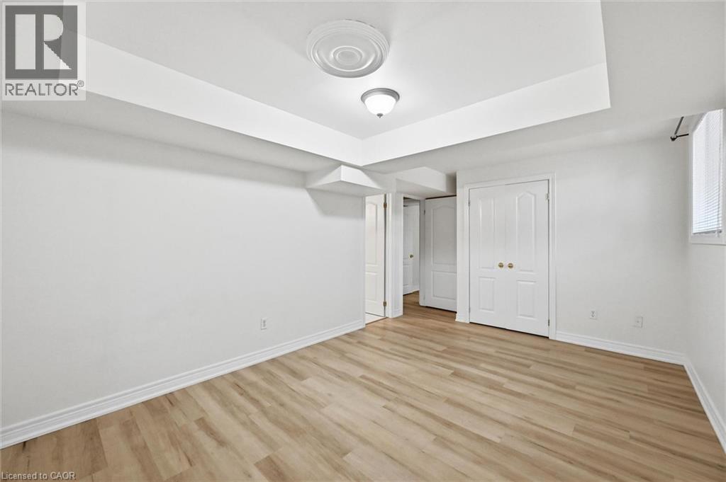 #11 705 CUMBERLAND Avenue - 32