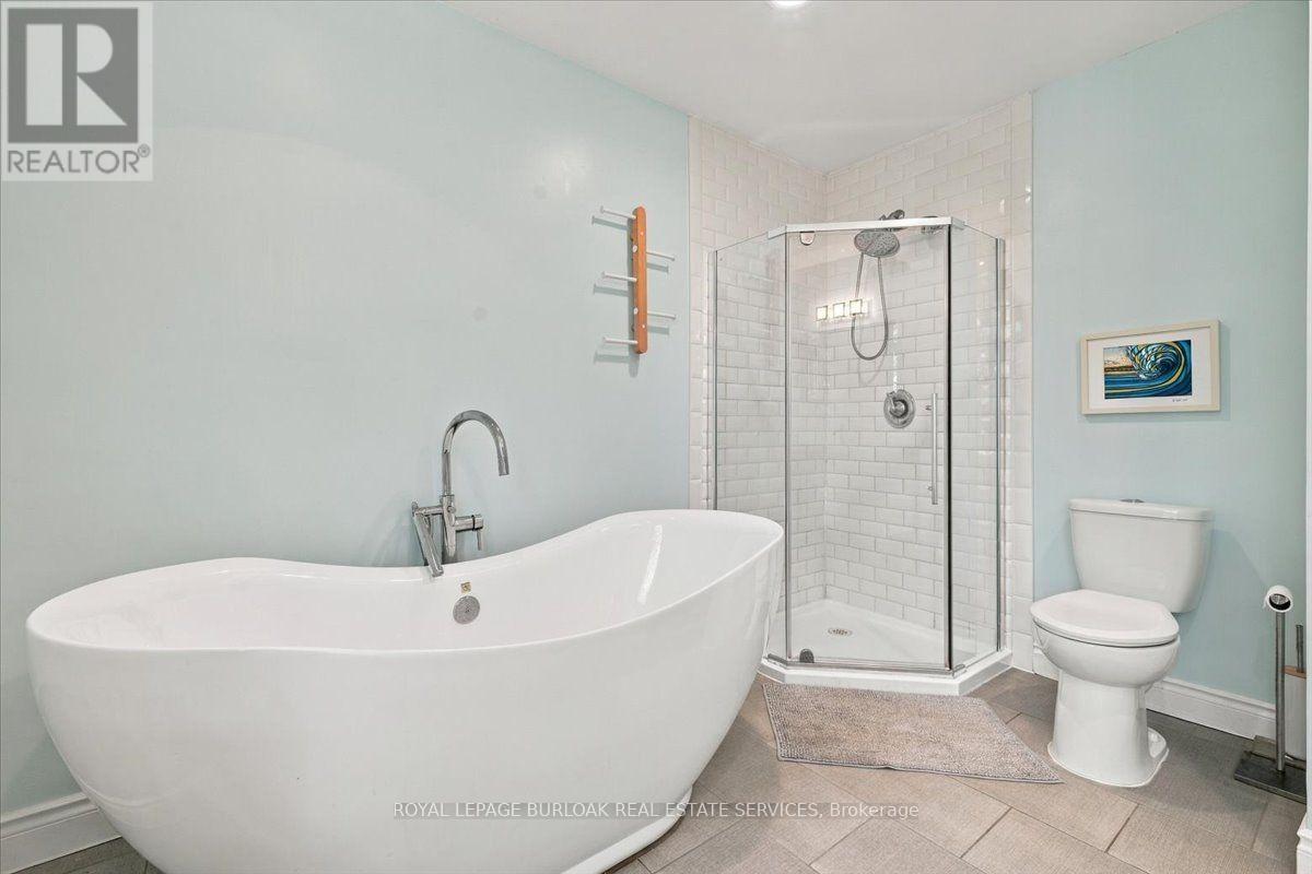 98 Sanford Avenue South, Hamilton, ON photo 31