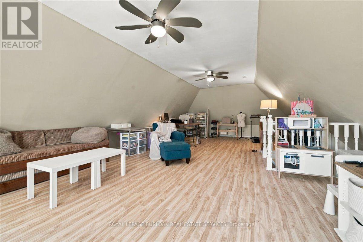 98 Sanford Avenue South, Hamilton, ON photo 34