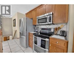 4pc Bathroom - 10 Vantage Crescent, Olds, AB T4H0A8 Photo 8
