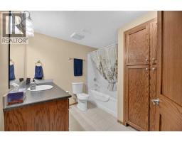 10 Vantage Crescent, Olds, AB T4H0A8 Photo 18