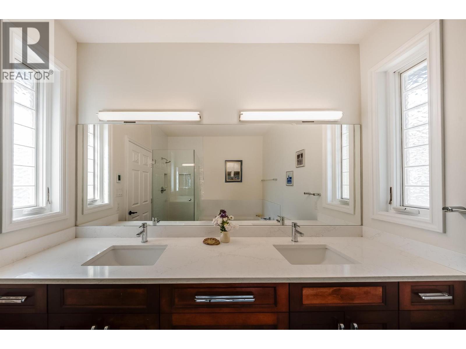 464 Whitman Way - Image 22