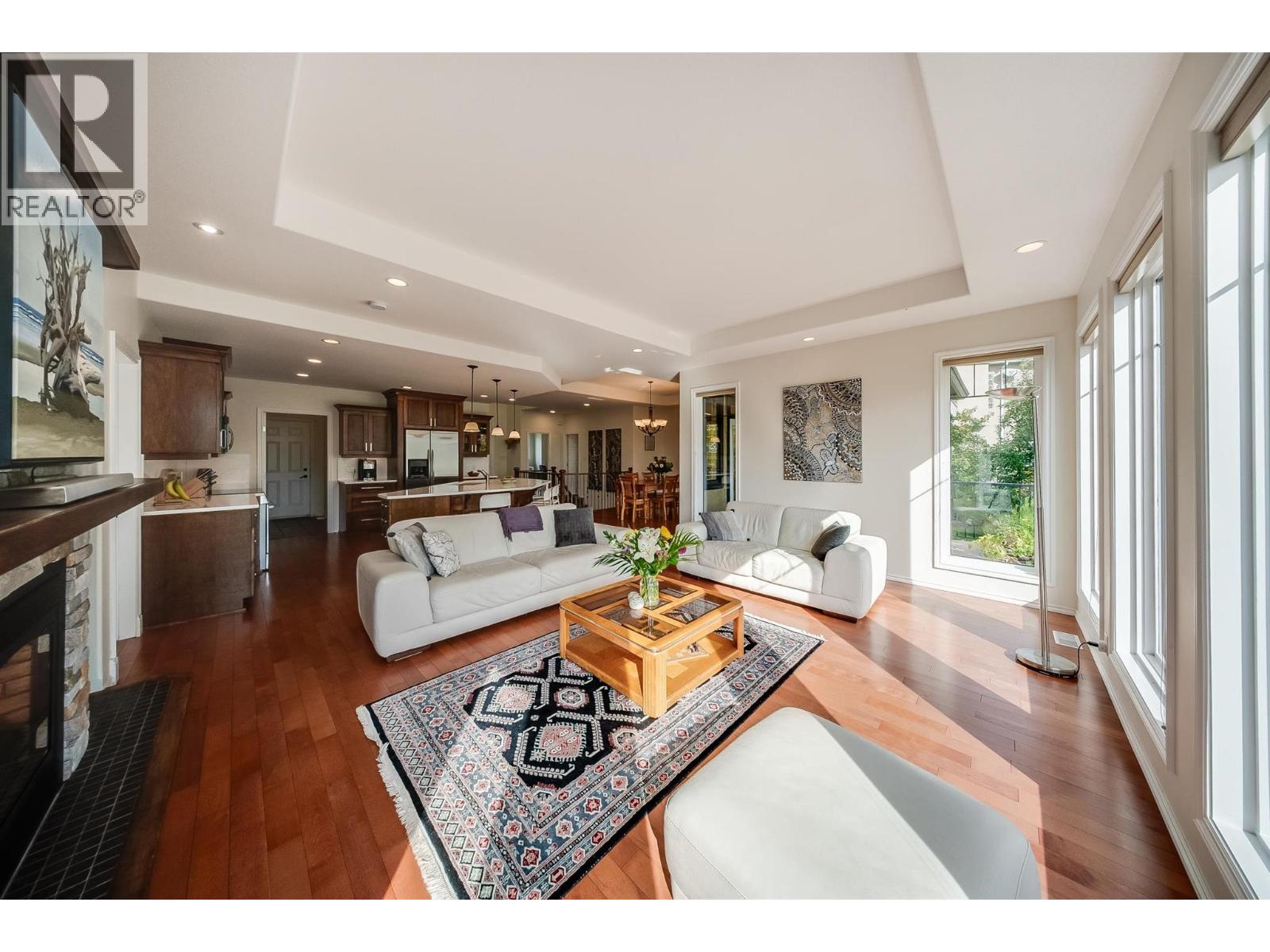 464 Whitman Way - Image 18