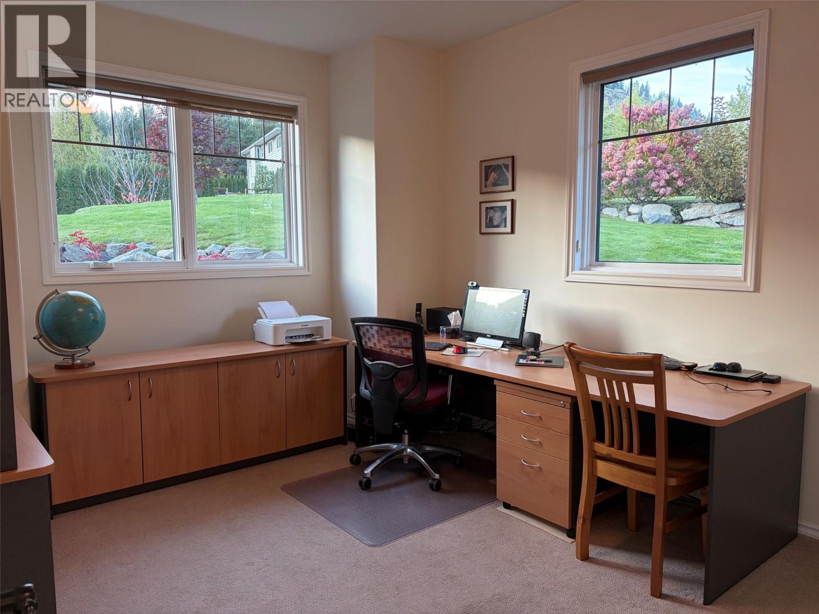 464 Whitman Way - Image 24