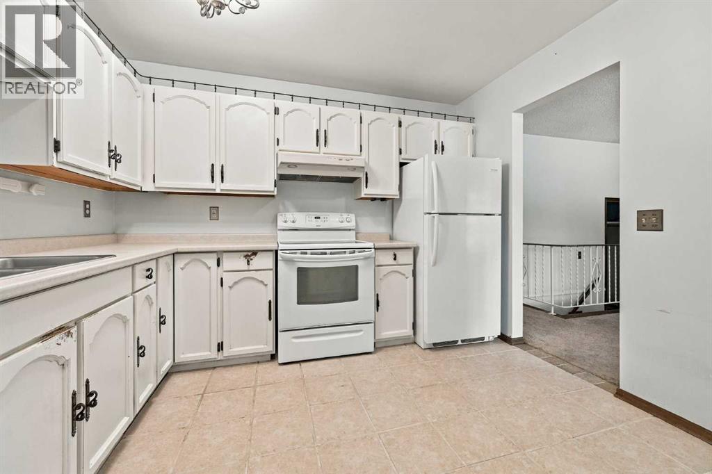 14 Dalhousie Crescent NW - 10