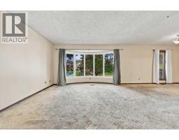 14 Dalhousie Crescent NW - photo 4