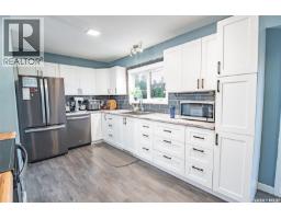 Kitchen/Dining room - 2401 15th Avenue E, Prince Albert, SK S6V6H4 Photo 11