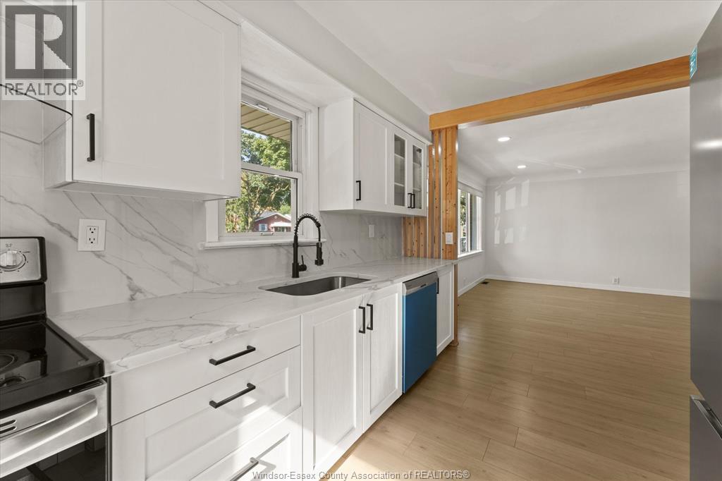 3859 BIRCH - 13