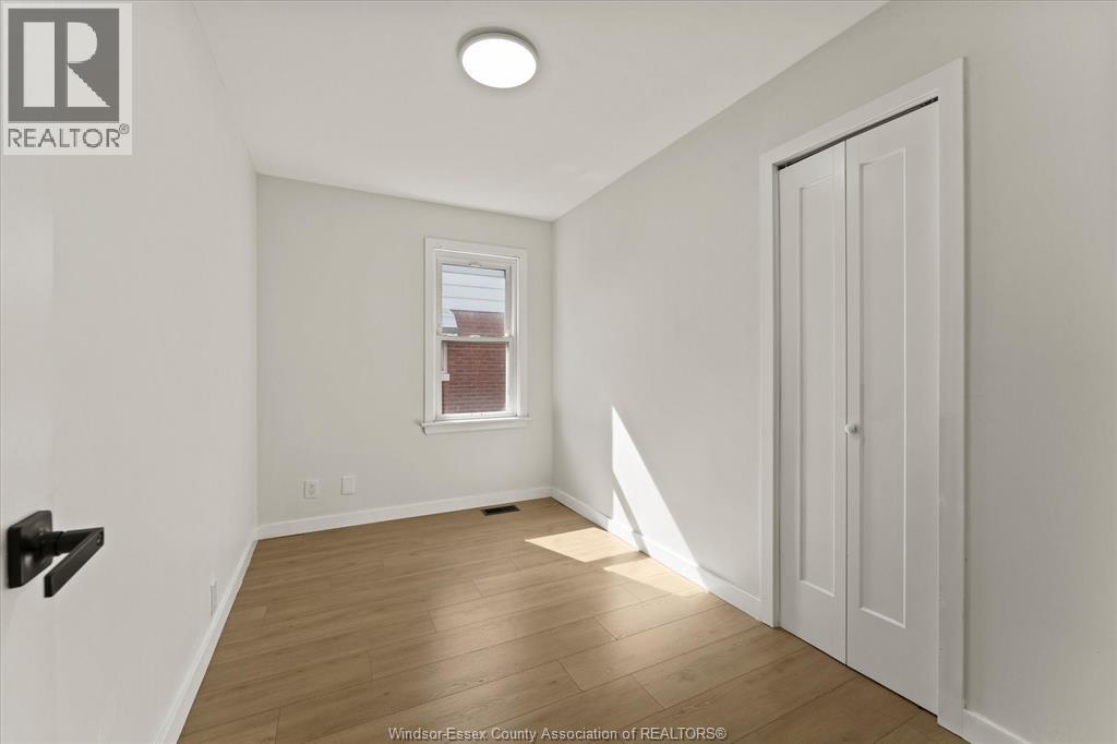 3859 BIRCH - Image 16
