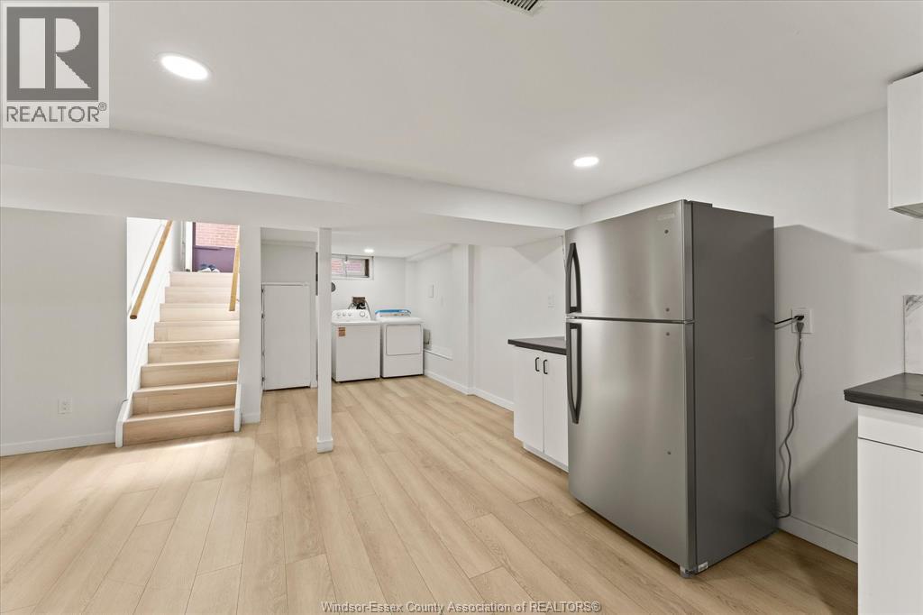 3859 BIRCH - Image 25