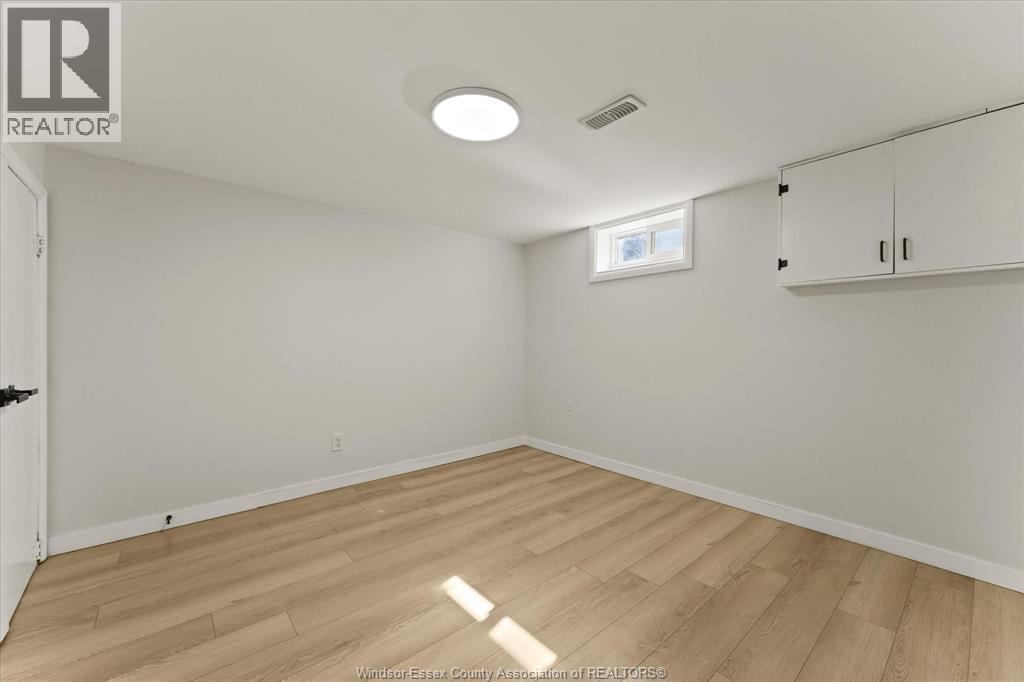 3859 BIRCH - Image 28