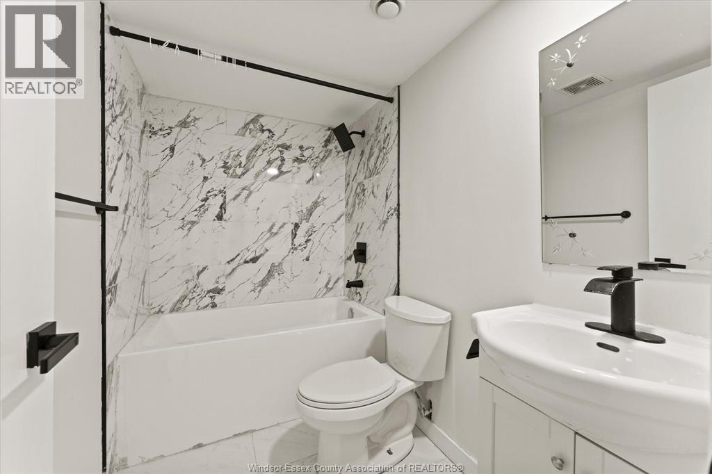 3859 BIRCH - 29