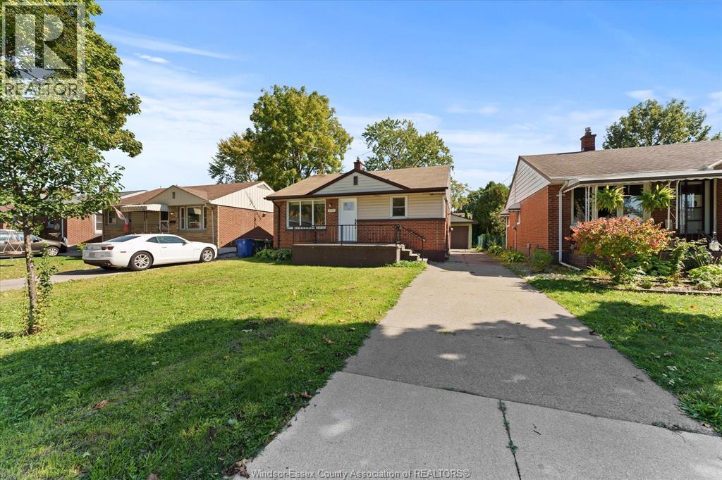 3859 BIRCH - Image 4