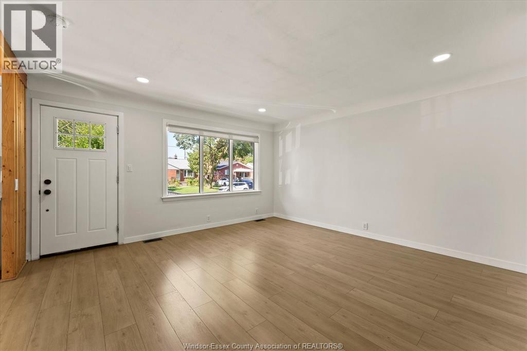3859 BIRCH - Image 9