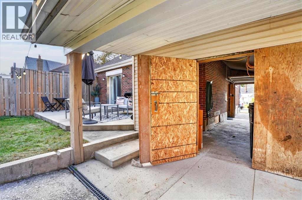 67 Arnold Street — photo 48