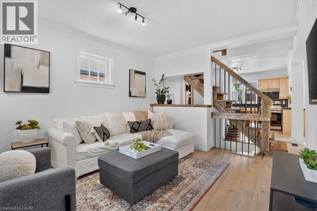 67 Arnold Street — photo 8