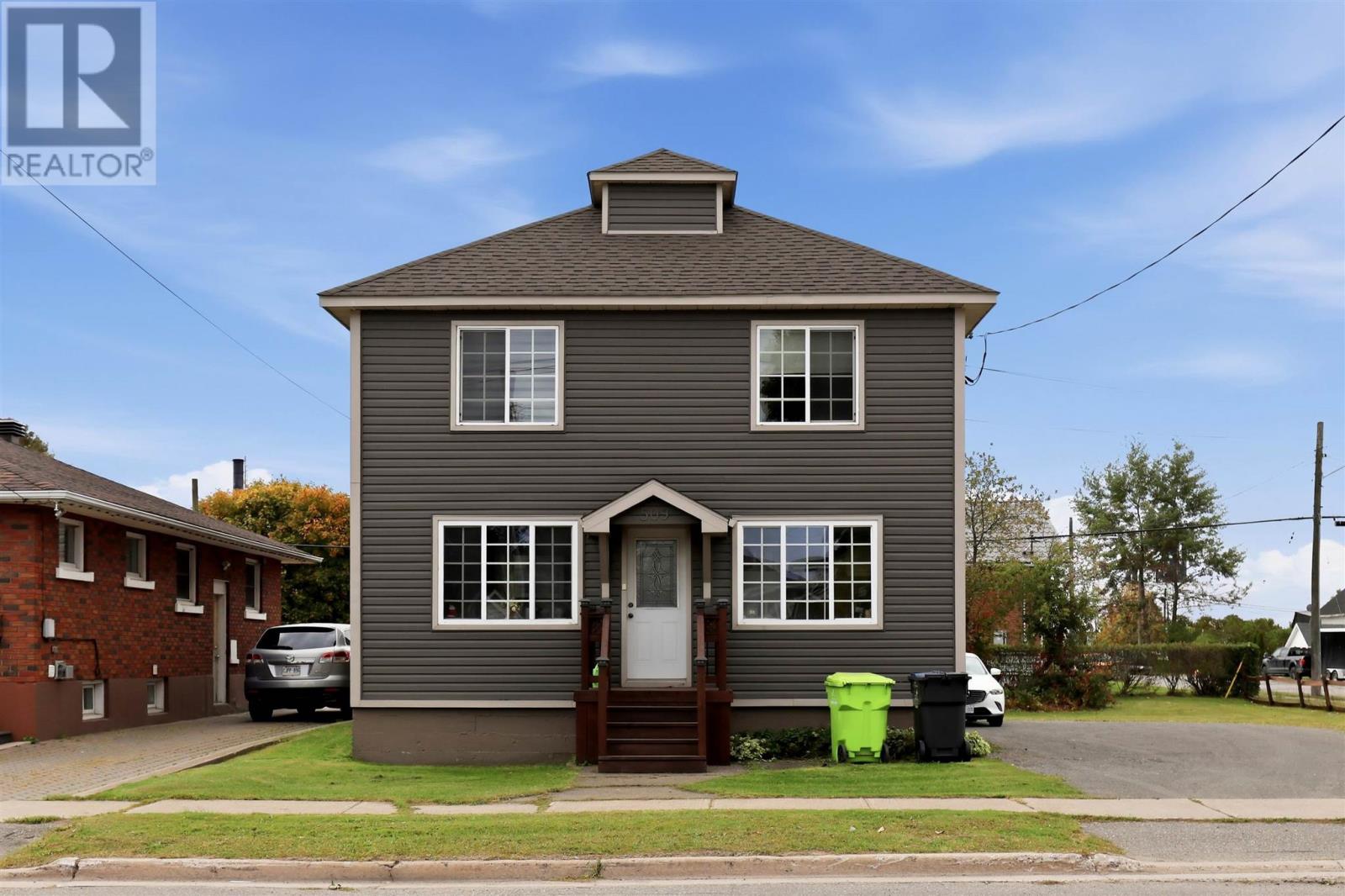 509 Douglas ST - 1