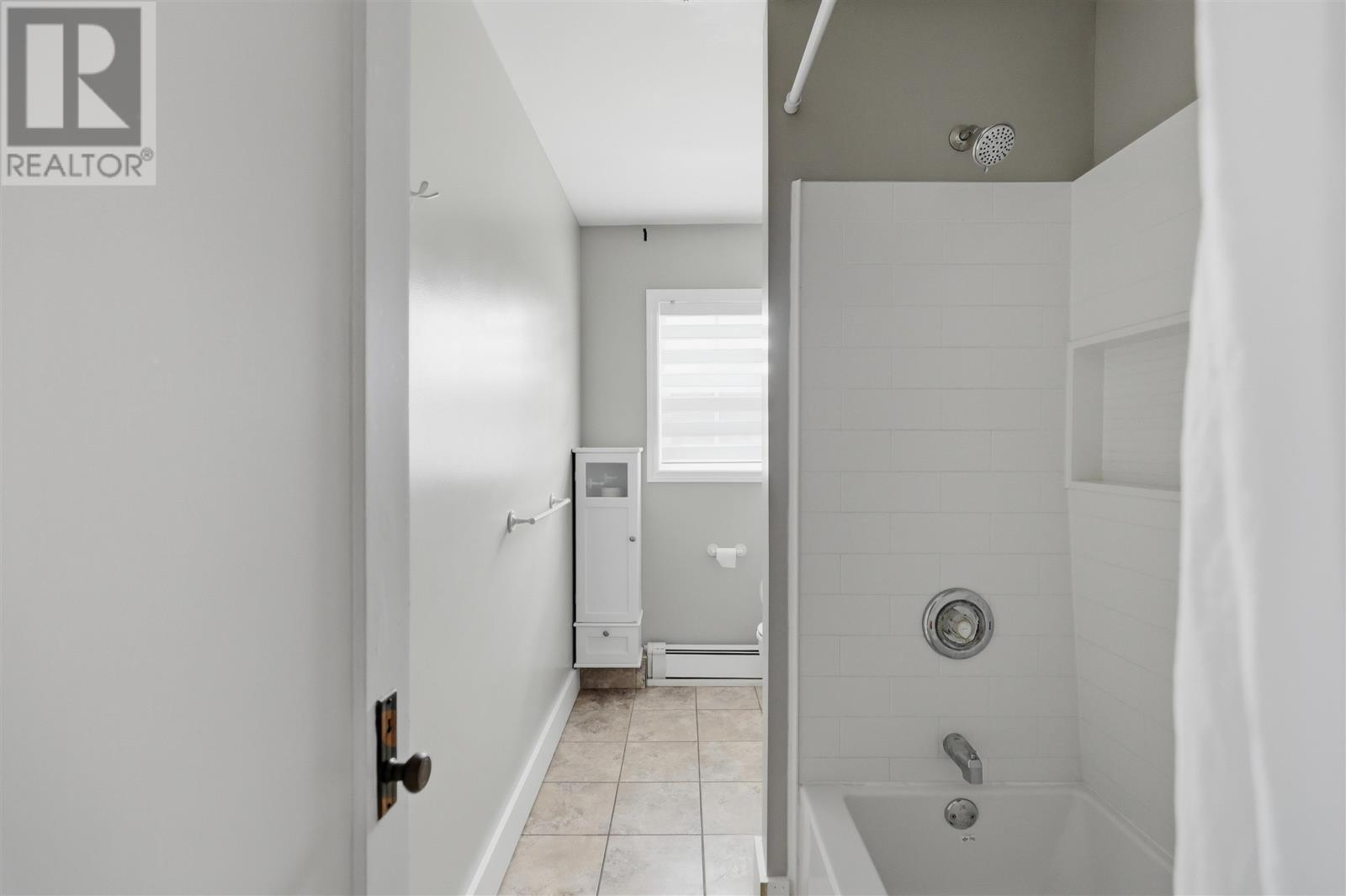 509 Douglas ST - 11
