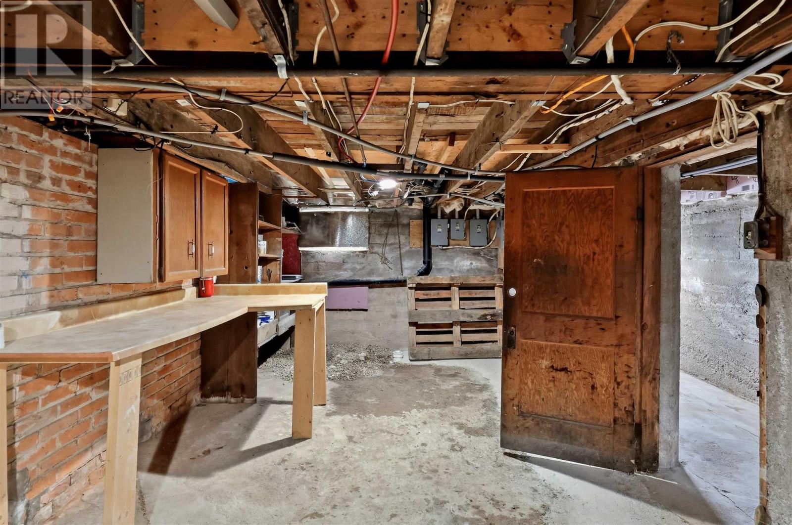 509 Douglas ST - Image 32