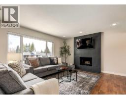 176 Mapleburn Drive SE - photo 3