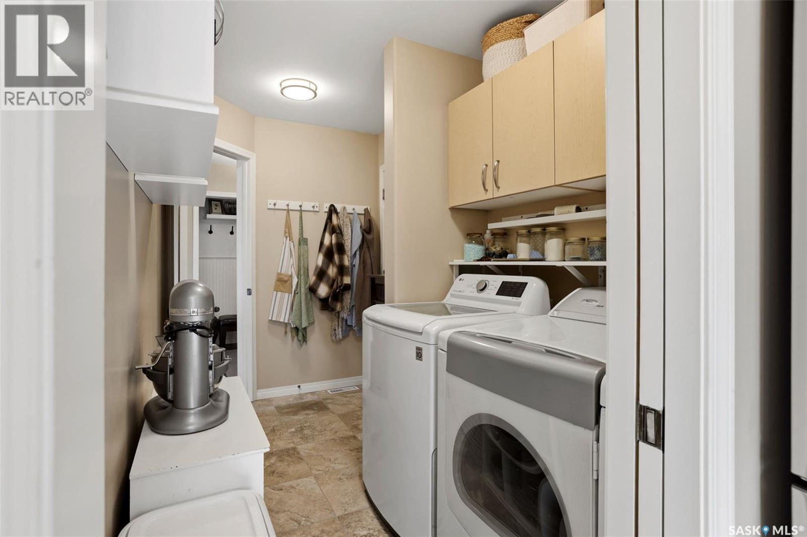 124 2nd AVENUE W, Montmartre — photo 14