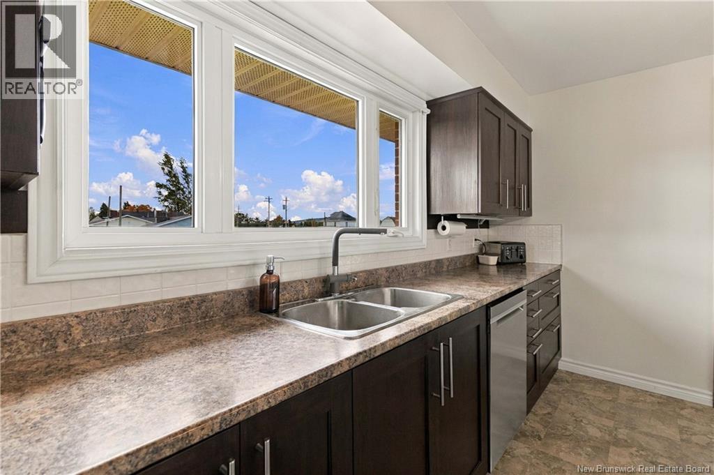 961 Royal Road - 7