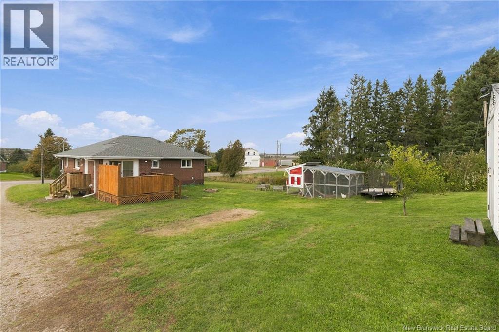 961 Royal Road - 31