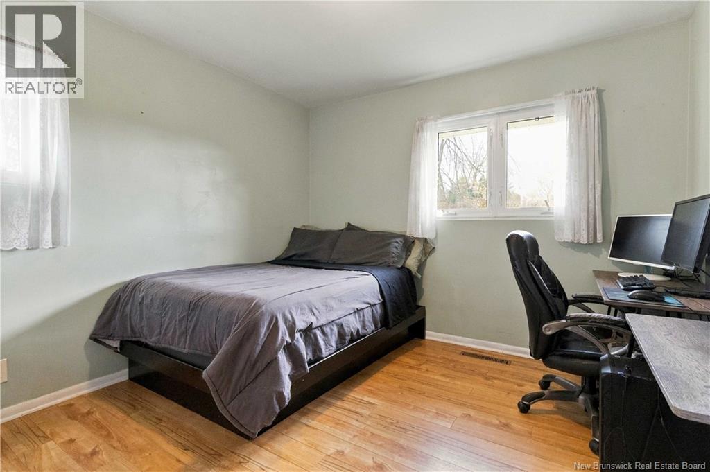 961 Royal Road - 25