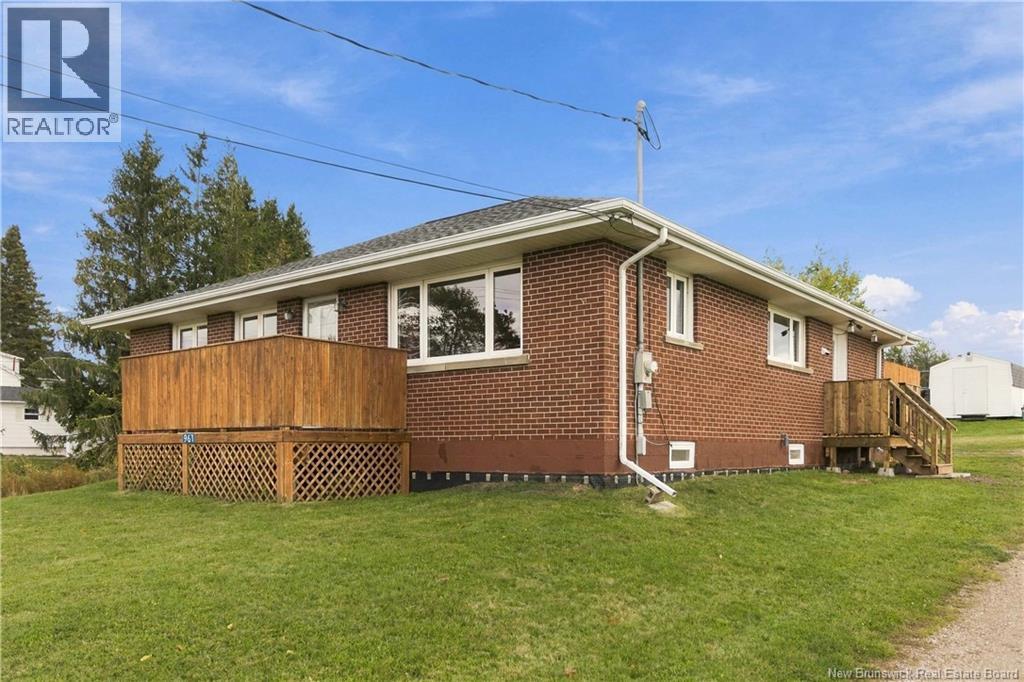 961 Royal Road - 35