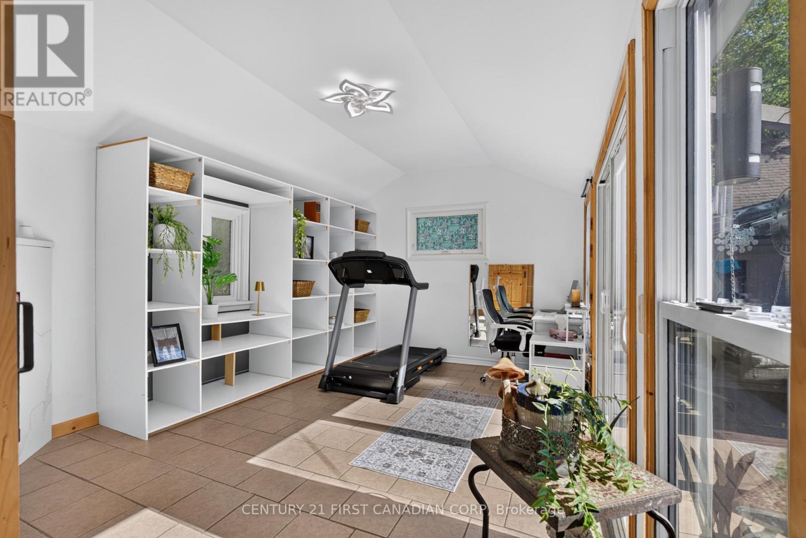 75 ALMA STREET - Image 23