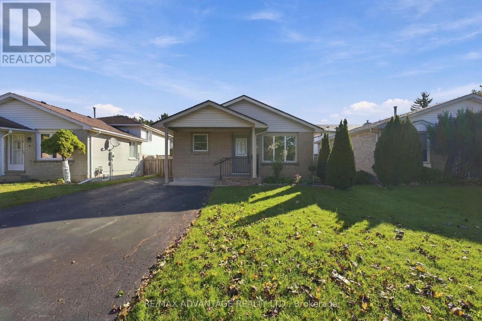 15 CHESWICK CIRCLE - 1