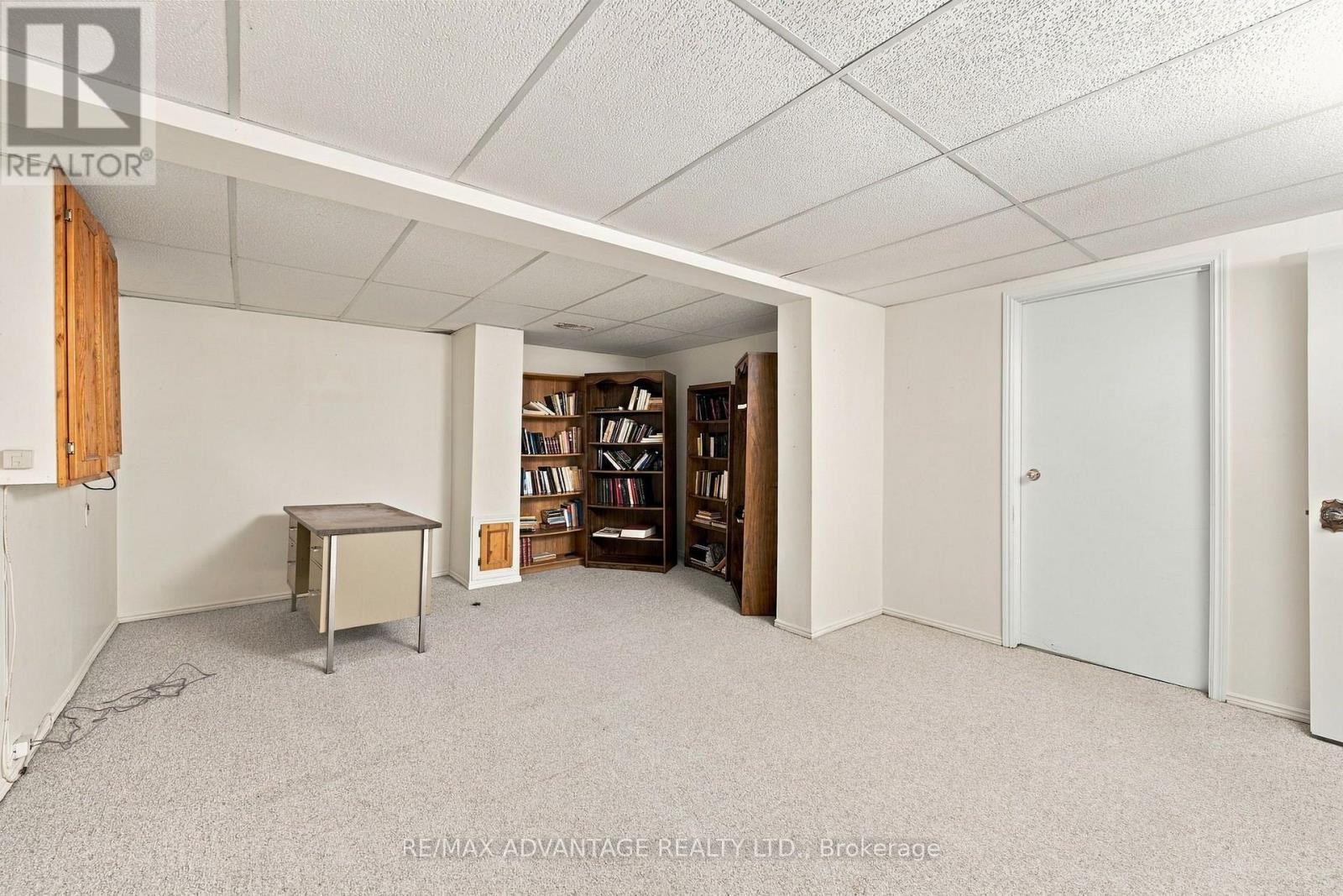 15 CHESWICK CIRCLE - Image 24