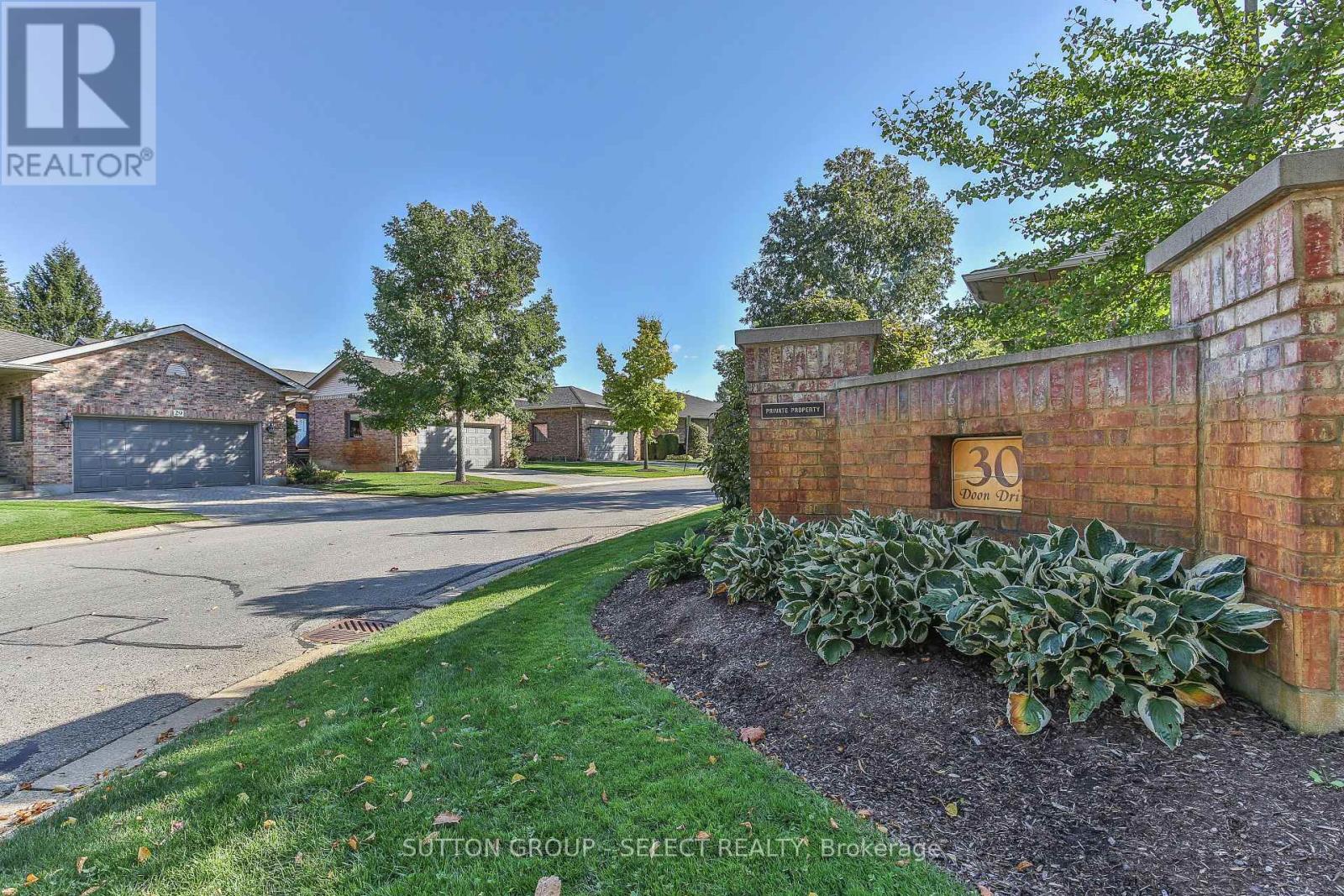 #32 30 DOON DRIVE - 1