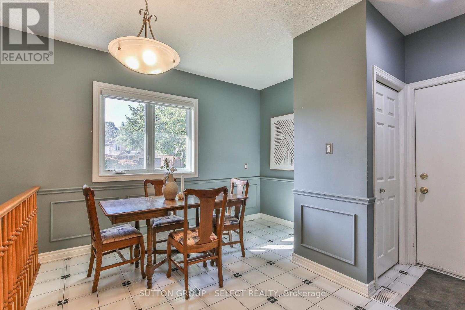 #32 30 DOON DRIVE - Image 19