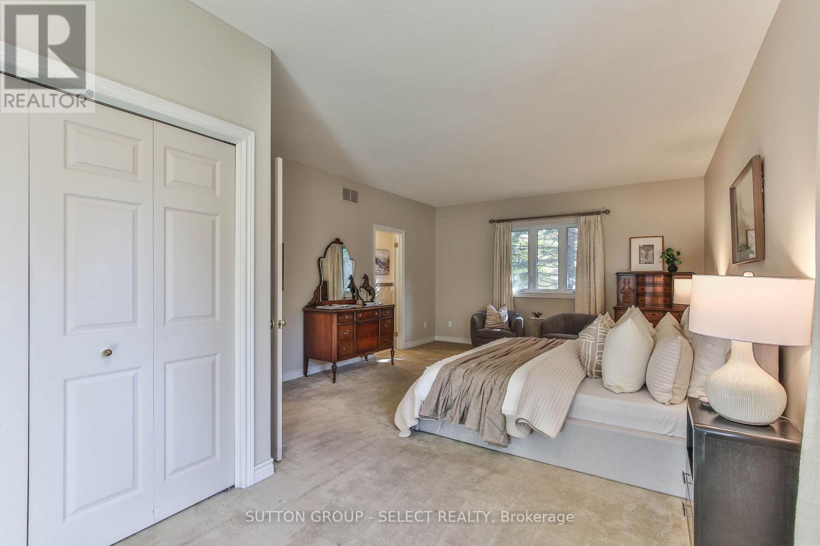 #32 30 DOON DRIVE - 22