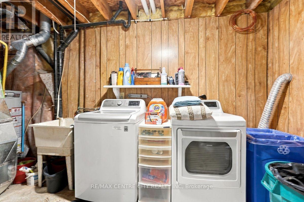 #46 110 DEVERON CRESCENT - Image 36