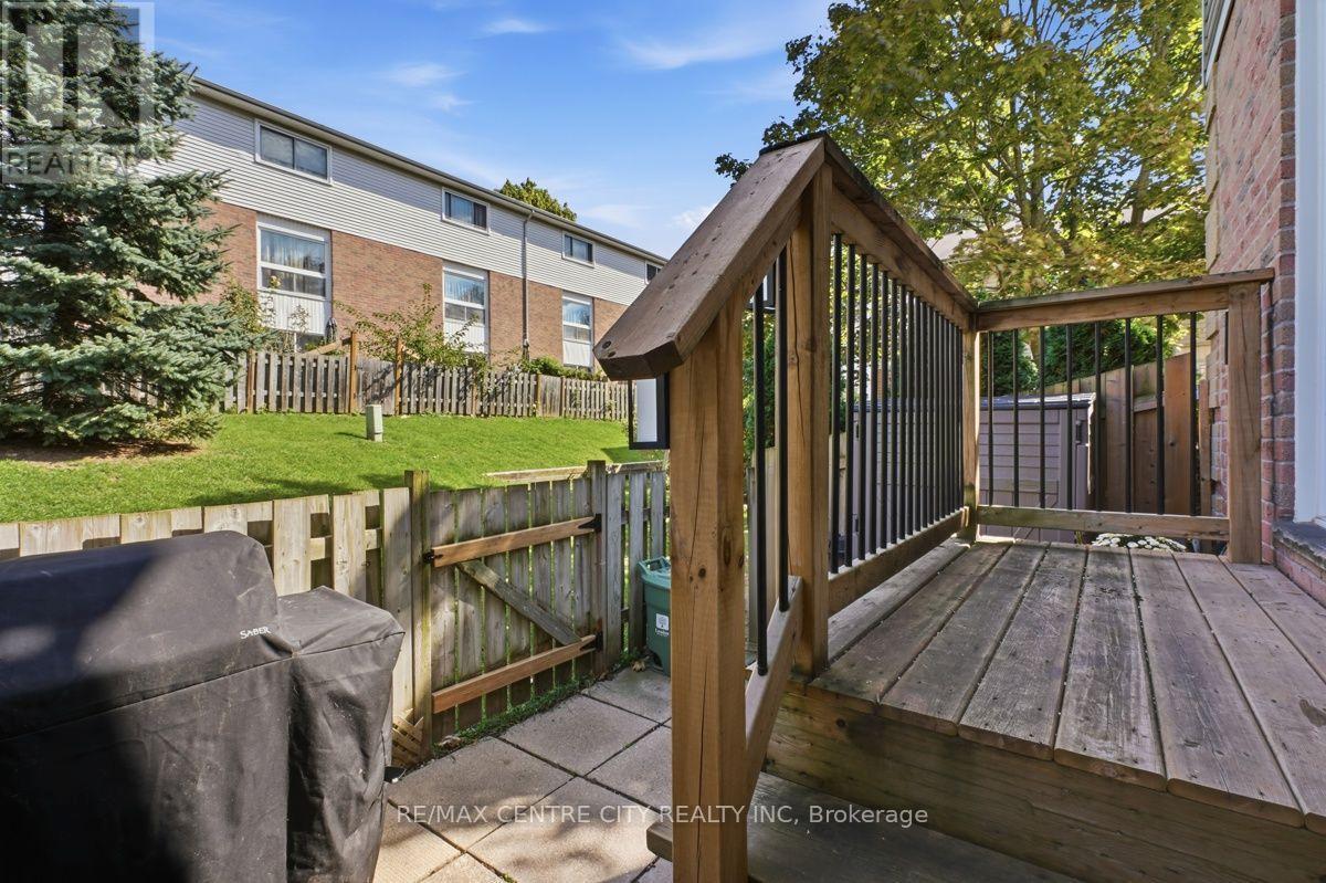 #46 110 DEVERON CRESCENT - Image 44