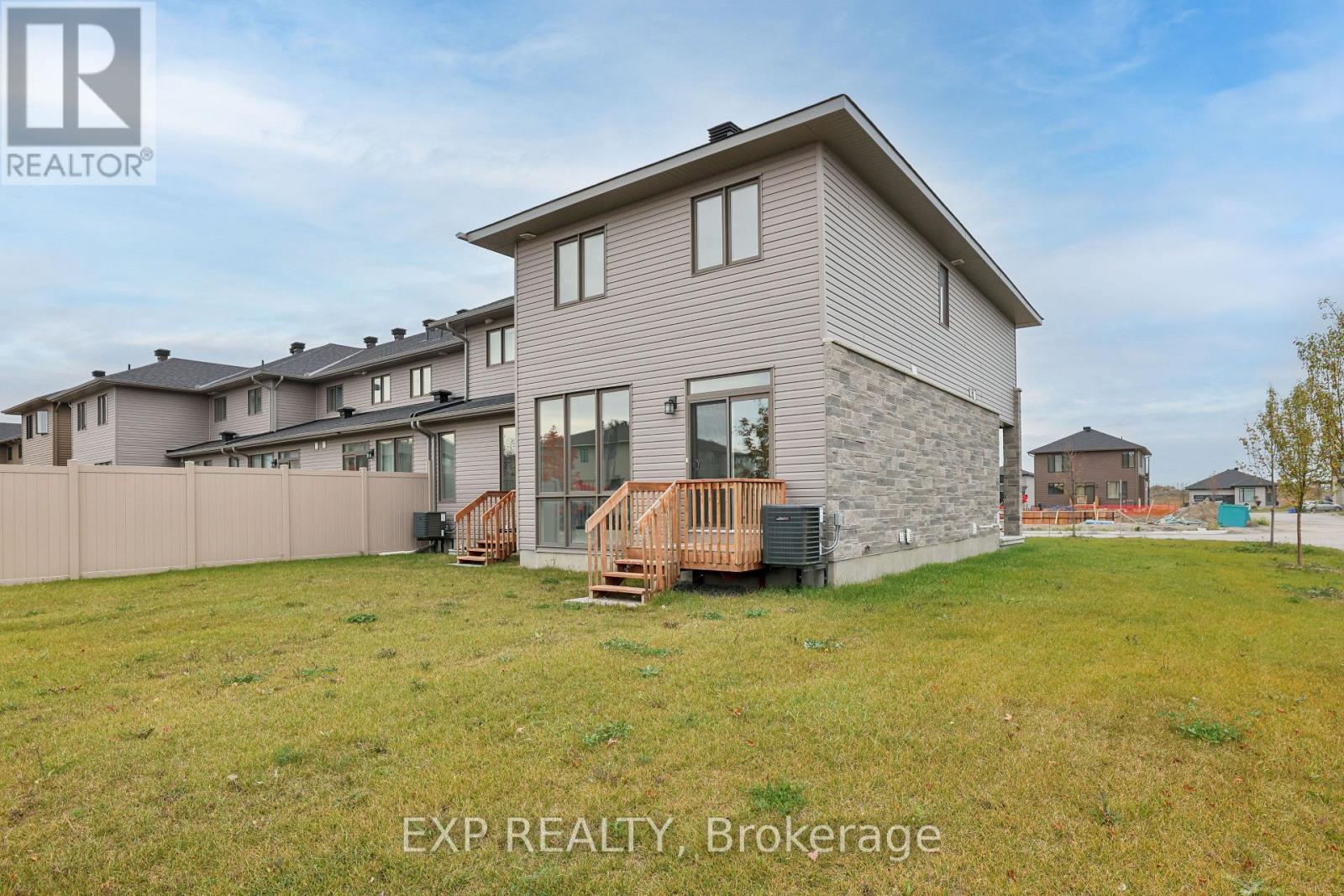 734 Ploughman Place — photo 36